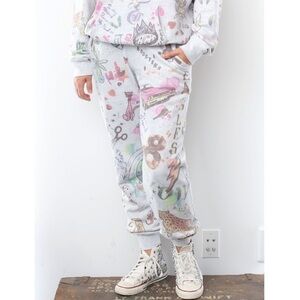 ISMBS I STOLE MY BOYFRIENDS SHIRT MY FAVORITE THINGS GRAFFITI PANTS M